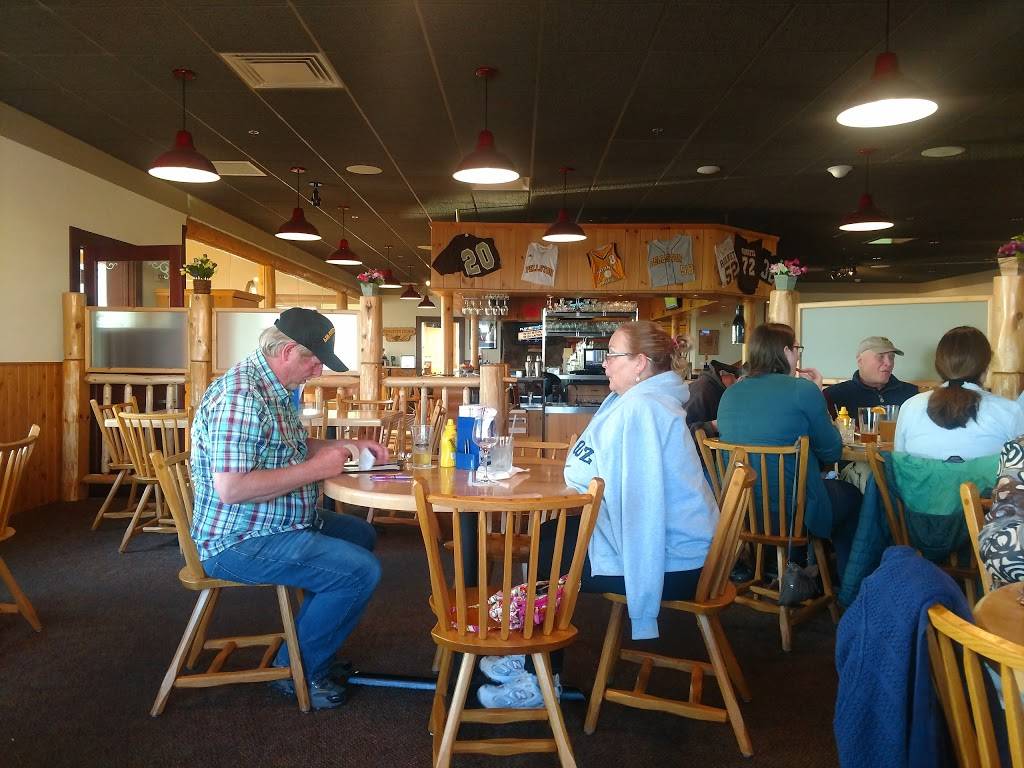 Hoppies Landing | restaurant | 1395 US-31, Pellston, MI 49769, USA | 2315398900 OR +1 231-539-8900