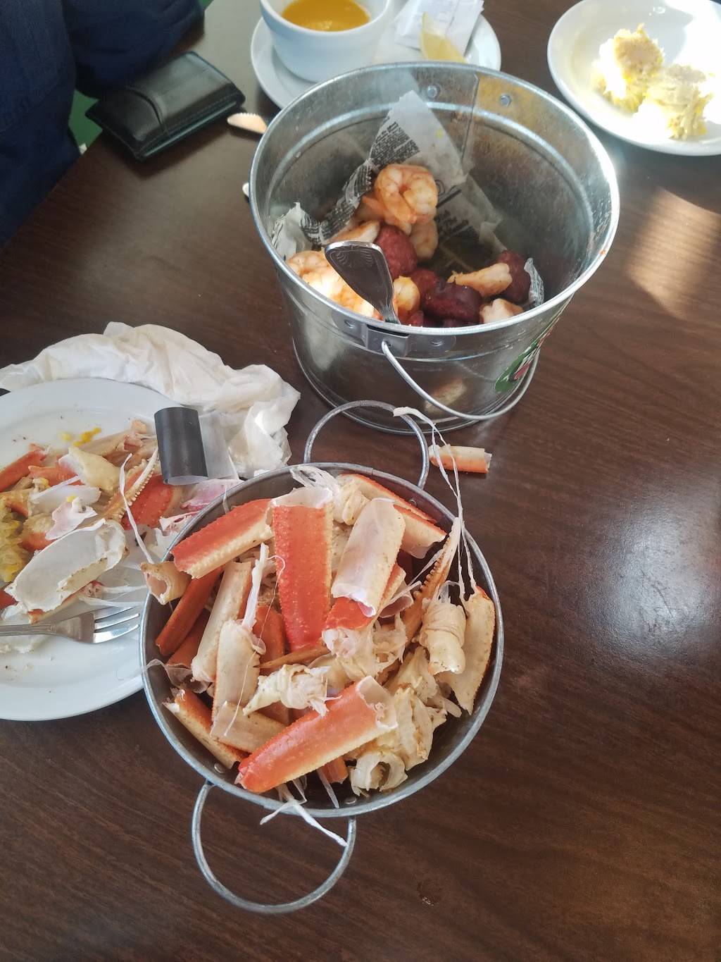 Santee Seafood Bistro & Fresh Market | restaurant | 648 Bass Dr, Santee, SC 29142, USA | 8038544840 OR +1 803-854-4840