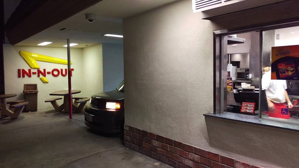 In-N-Out Burger | restaurant | 4242 Rosemead Blvd, Rosemead, CA 91770, USA | 8007861000 OR +1 800-786-1000