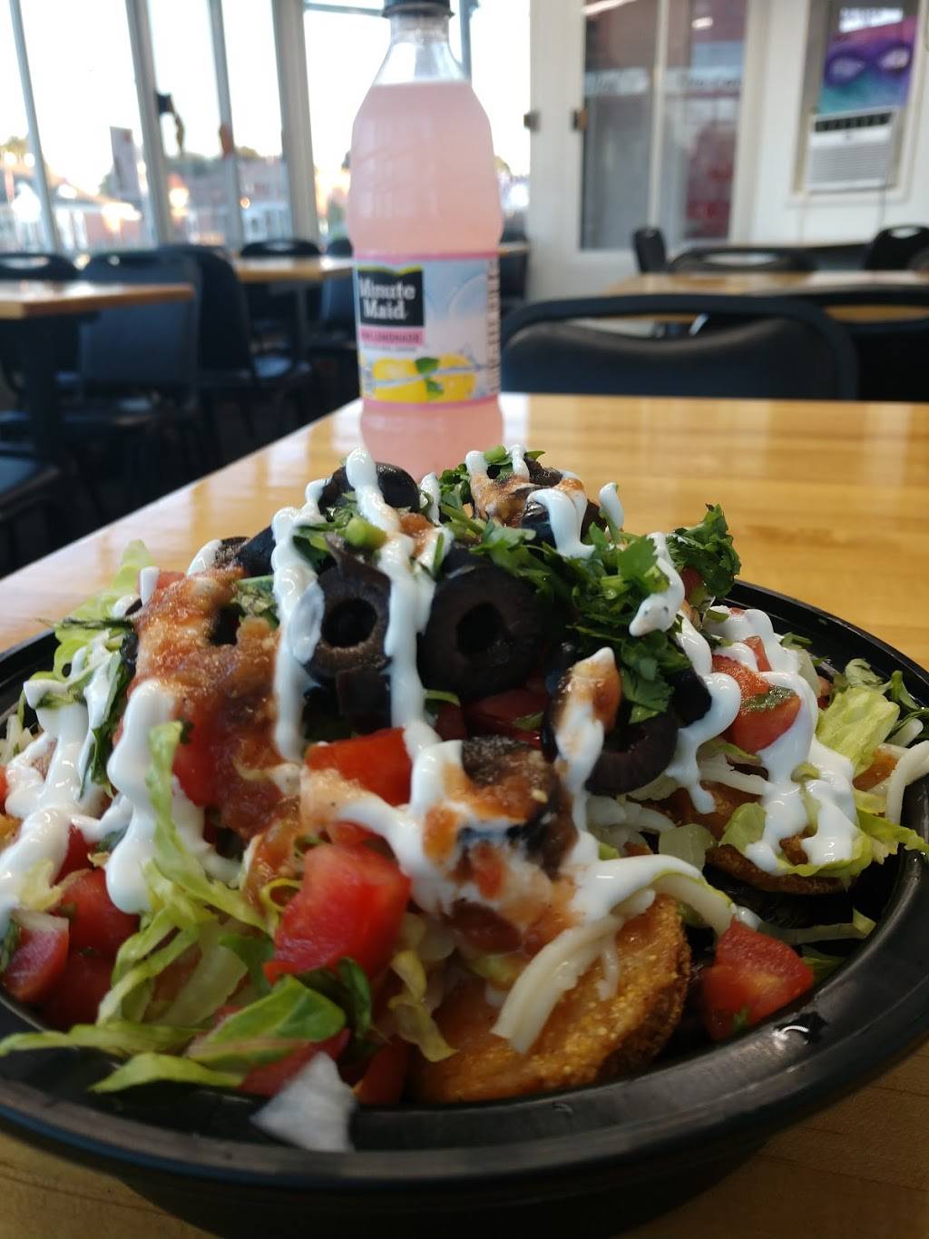 The Burrito Bowl | restaurant | 809 Broadway, East Providence, RI 02914, USA | 4014382695 OR +1 401-438-2695