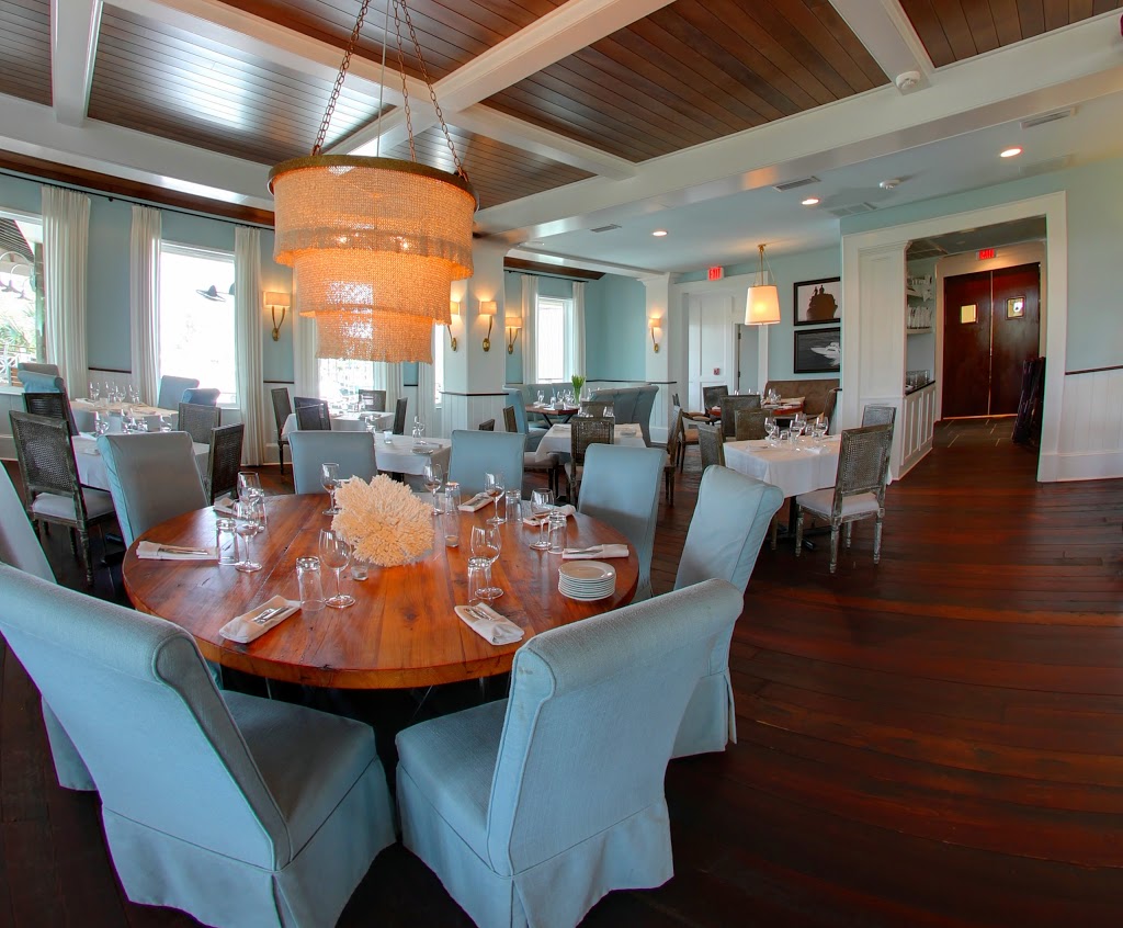 Fishers Upstairs at Orange Beach Marina | restaurant | 27075 Marina Rd #300, Orange Beach, AL 36561, USA | 2519817305 OR +1 251-981-7305