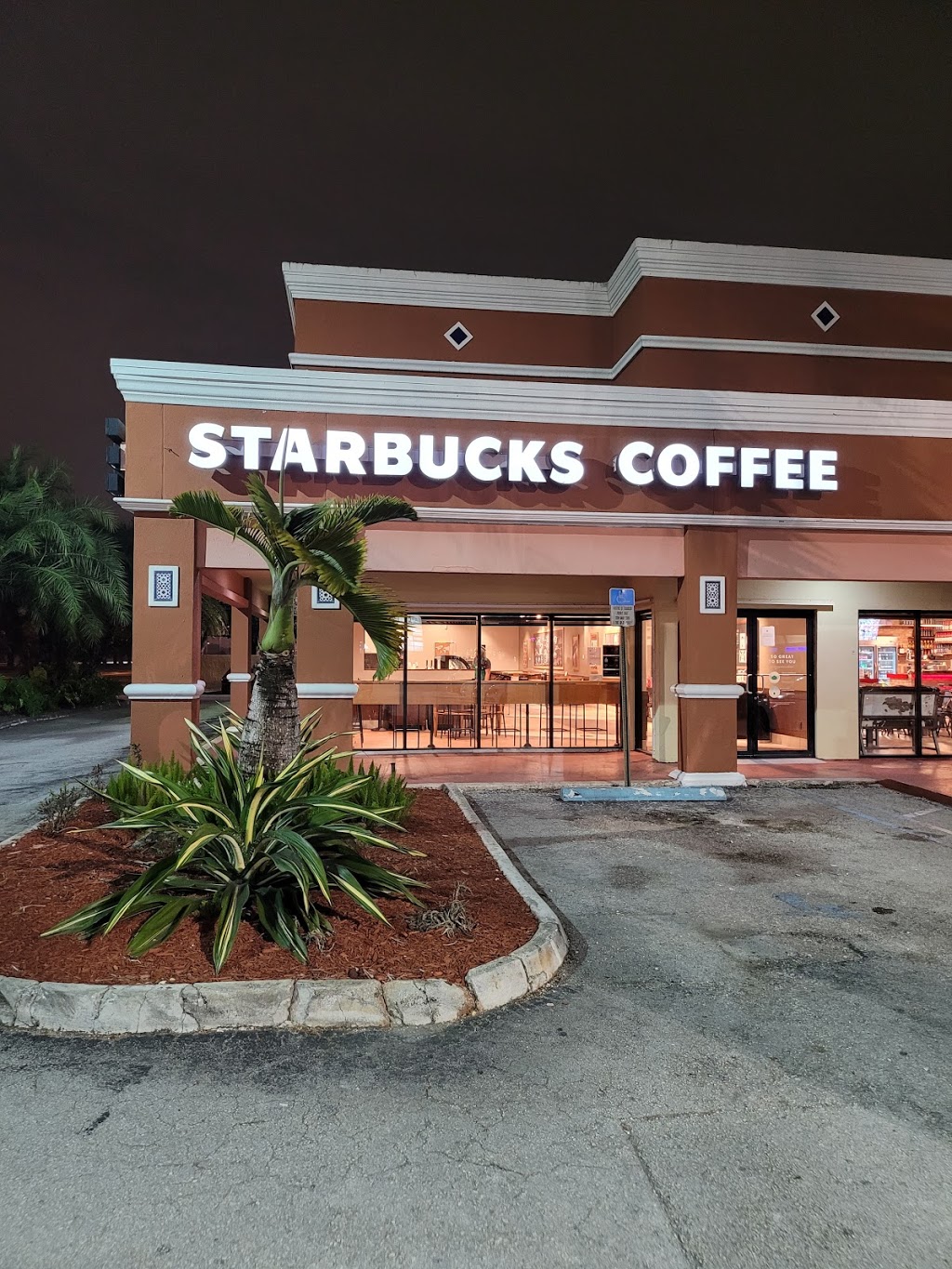 Starbucks | cafe | 8442 SW 8th Street Building #1, Miami, FL 33144, USA | 3052612740 OR +1 305-261-2740