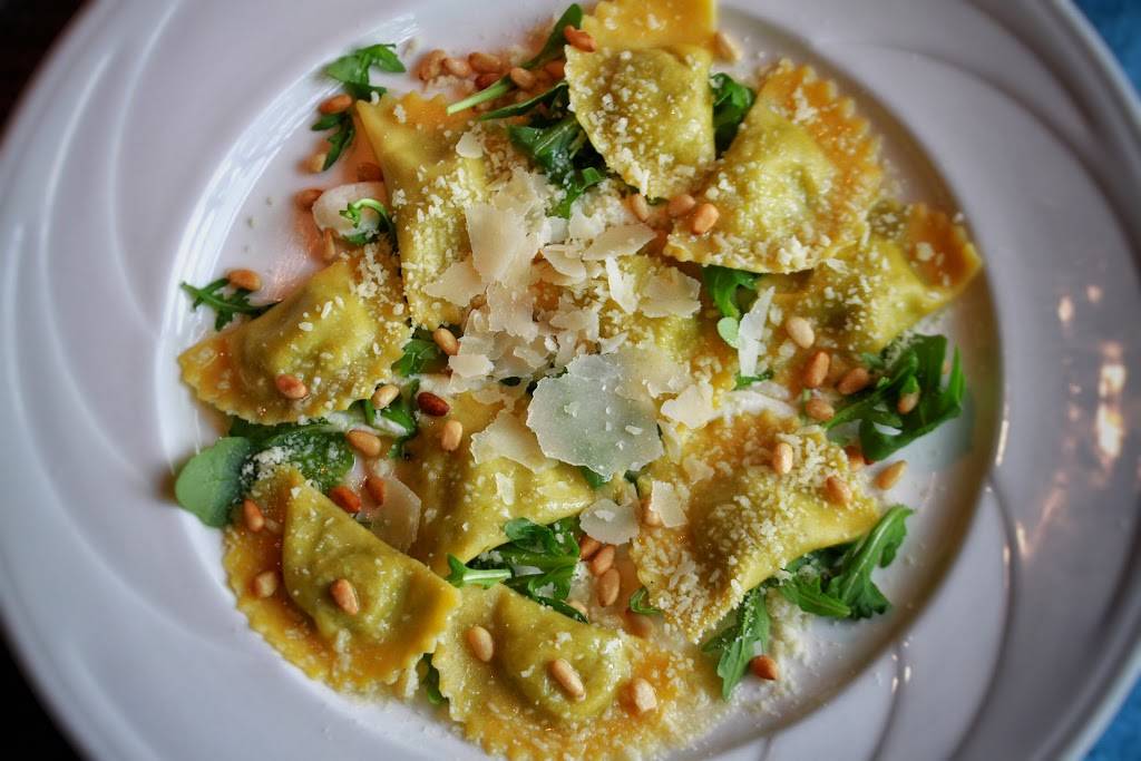 Karls Cabin Restaurant & Banquet Center in Plymouth, MI ???? | restaurant | 6005 Gotfredson Rd, Plymouth, MI 48170, USA | 7344558450 OR +1 734-455-8450