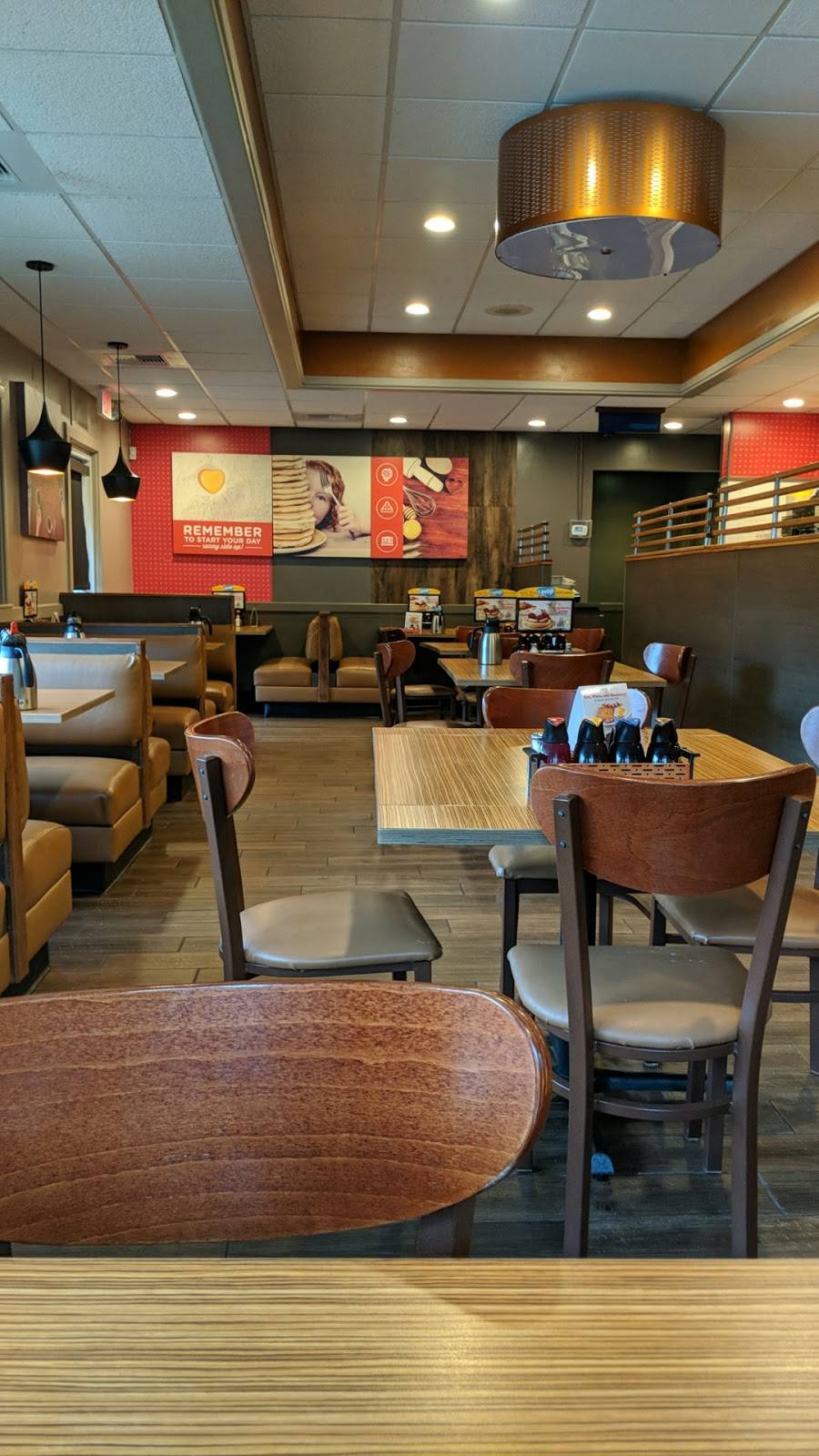 IHOP | bakery | 4618 E Black Horse Pike, Mays Landing, NJ 08330, USA | 6094848687 OR +1 609-484-8687