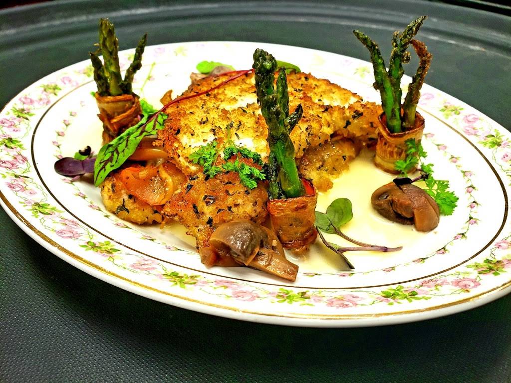 The Rose Plantation | restaurant | 200 Rose Ave, Fruitland Park, FL 34731, USA | 3528054340 OR +1 352-805-4340