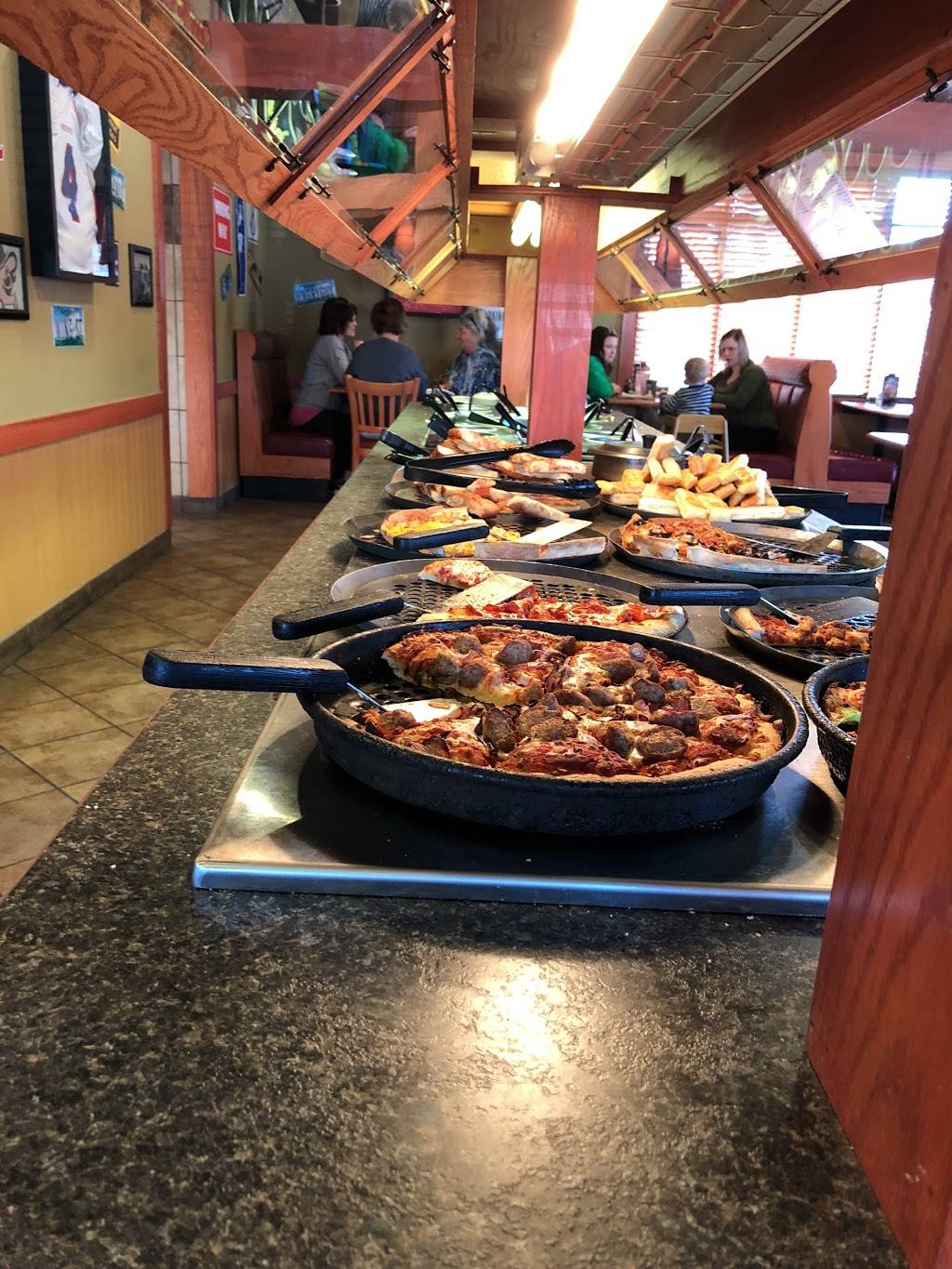 Little Caesars Pizza | meal takeaway | 430 U.S. 31 W Bypass, Bowling Green, KY 42101, USA | 2707466300 OR +1 270-746-6300