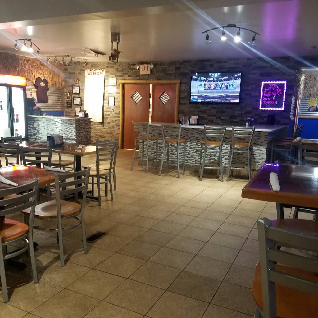 Just Wing It Annville | restaurant | 18 E Main St, Annville, PA 17003, USA | 7178679464 OR +1 717-867-9464