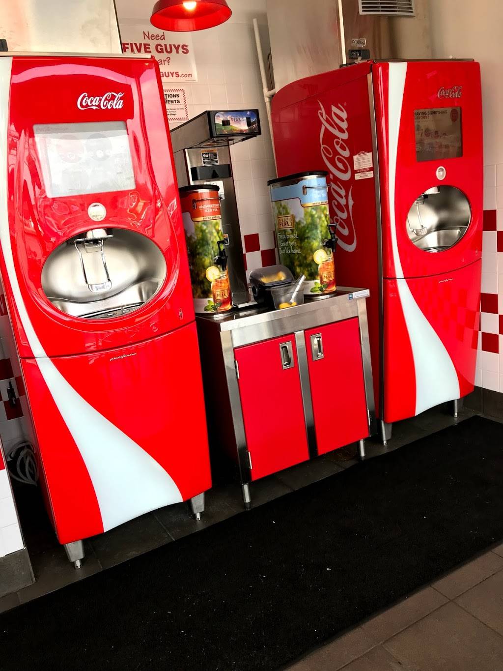 Five Guys | meal takeaway | 201 Connor Dr, Charlottesville, VA 22911, USA | 4349634897 OR +1 434-963-4897