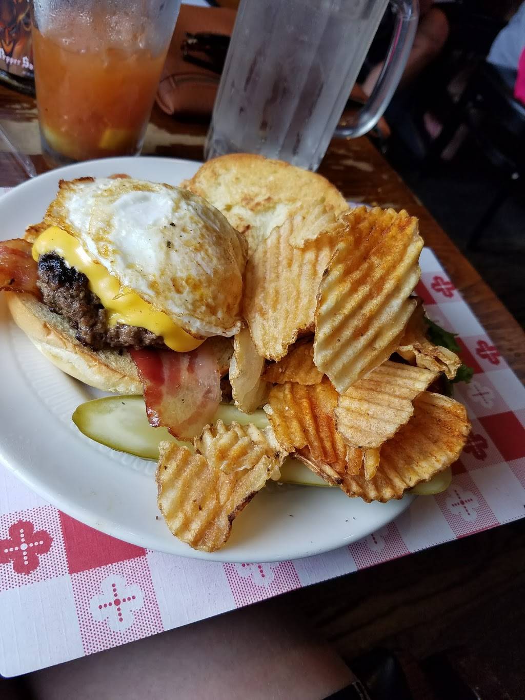 Carpenter Street Saloon | restaurant | 113 S Talbot St, St Michaels, MD 21663, USA | 4107455111 OR +1 410-745-5111