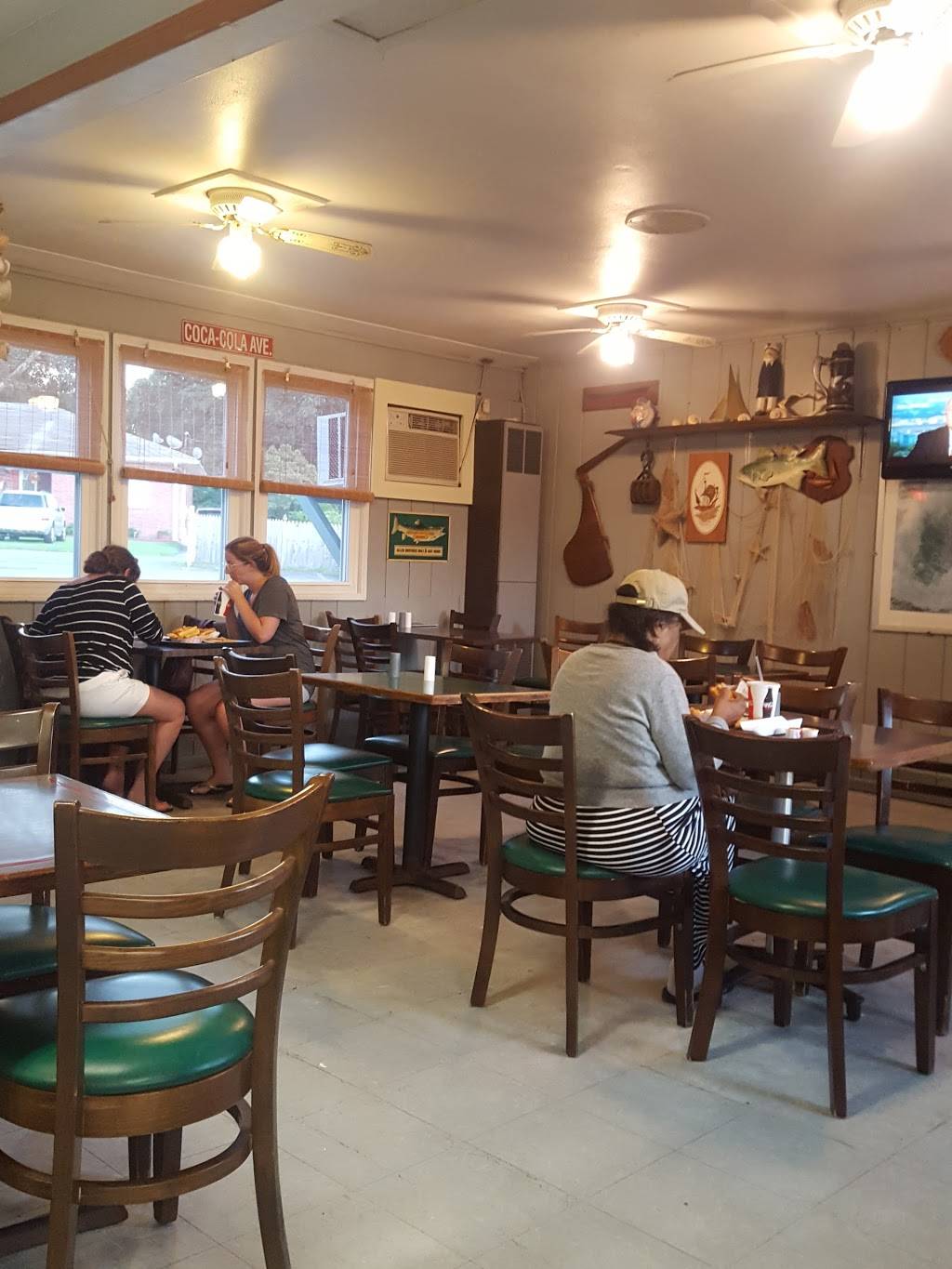 Johnny Ads | restaurant | 910 Boston Post Rd, Old Saybrook, CT 06475, USA | 8603884032 OR +1 860-388-4032