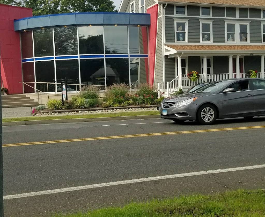 Subway | restaurant | 329 Church St, Yalesville, CT 06492, USA | 2032941357 OR +1 203-294-1357