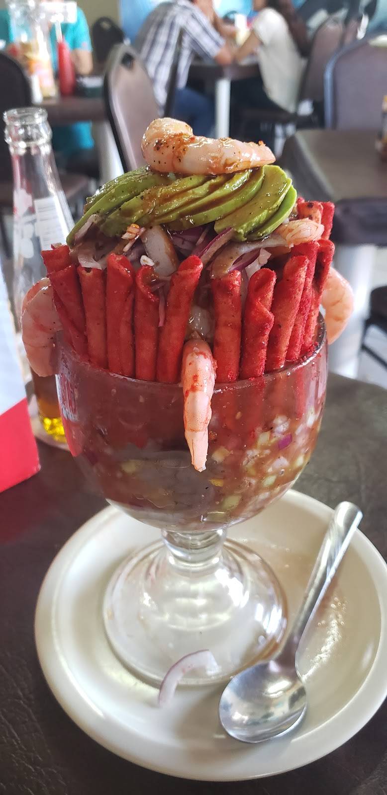 Mariscos El Güero Kiko | restaurant | Boulevard 2000 S/N, Francisco Villa 2da Sección, Francisco Villa 2da Secc, Tijuana, B.C., Mexico | 016646954697 OR +52 664 695 4697