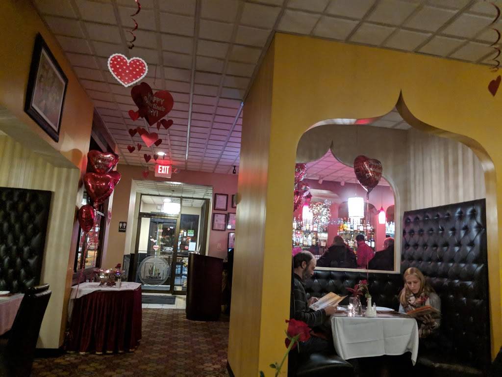 India Garden | restaurant | 2930 N 117th St, Wauwatosa, WI 53222, USA | 4142359220 OR +1 414-235-9220