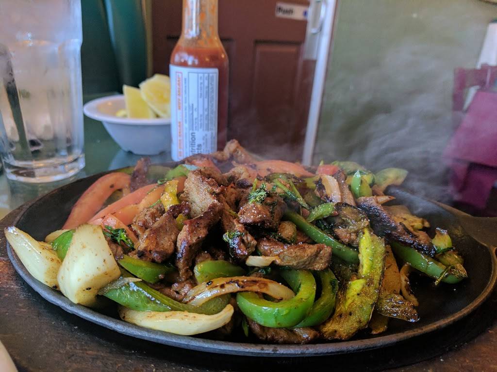 Toledos Mexican Restaurant | restaurant | 7315 N Blackstone Ave, Pinedale, CA 93650, USA | 5594385944 OR +1 559-438-5944