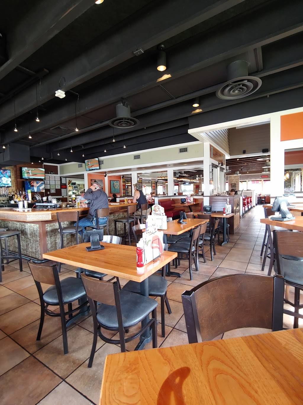Chilis Grill & Bar | restaurant | 2240 Sun Ranch Village Loop SW, Los Lunas, NM 87031, USA | 5058664088 OR +1 505-866-4088