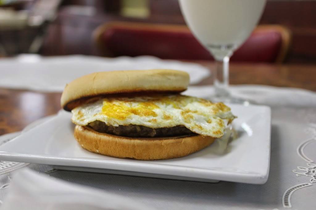 Stellas Cafe of Plymouth | restaurant | 120 E Water St, Plymouth, NC 27962, USA | 2527911020 OR +1 252-791-1020