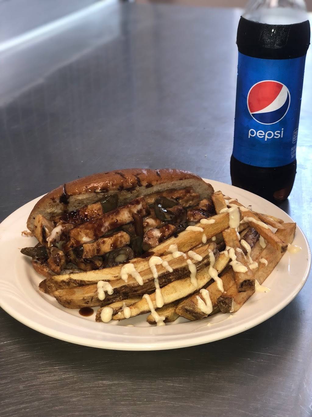 Cafe Premier | restaurant | 12200 Fairhill Rd, Cleveland, OH 44120, USA | 2165717375 OR +1 216-571-7375