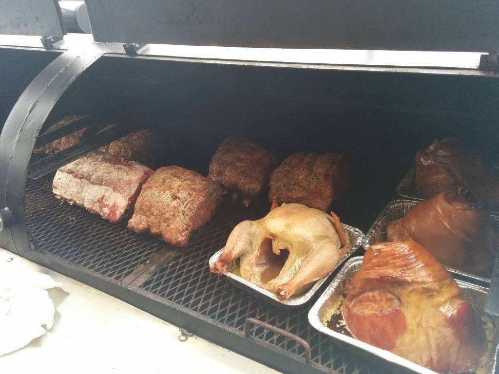 Berts Chuckwagon BBQ | restaurant | 203 Villa Rd, Newberg, OR 97132, USA | 5035608855 OR +1 503-560-8855