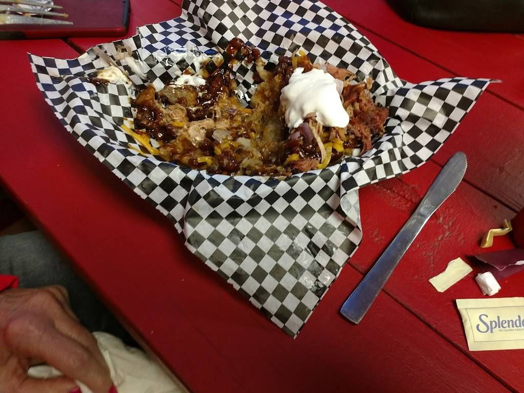 Shawnee Mound BBQ | restaurant | 112 Rives Rd, Clinton, MO 64735, USA | 6605251695 OR +1 660-525-1695