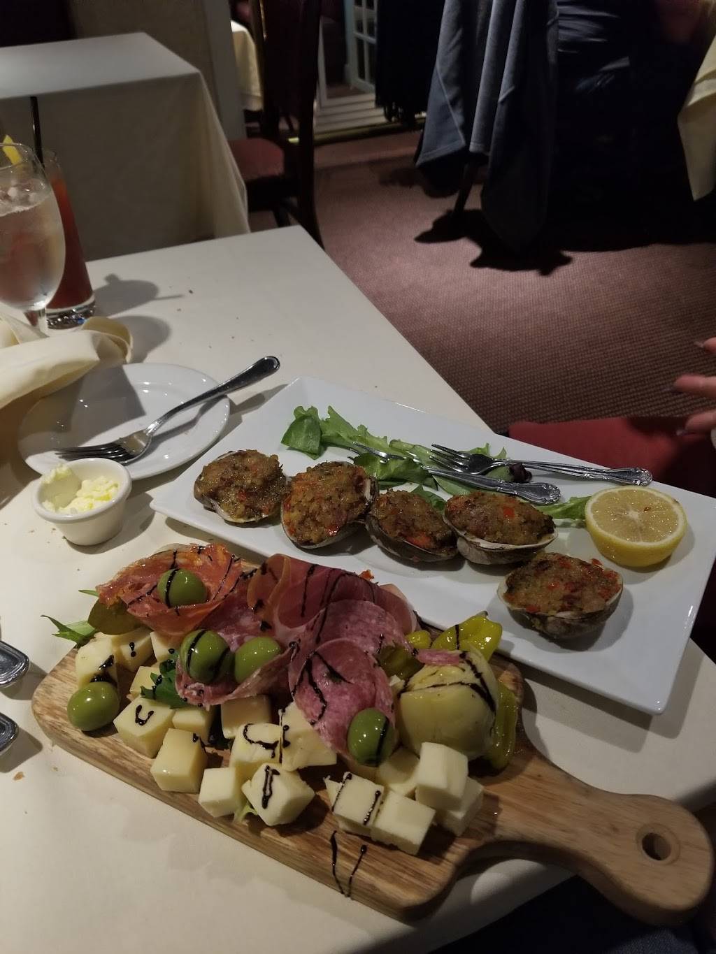 La Cena Restaurant | restaurant | 2233 Galloway Rd, Bensalem, PA 19020, USA | 2156399969 OR +1 215-639-9969