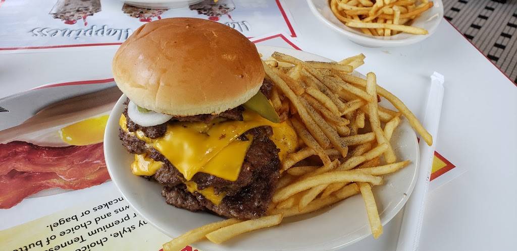 Steak n Shake | restaurant | 7515 North Grand Prairie Drive, Peoria, IL 61615, USA | 3096937529 OR +1 309-693-7529