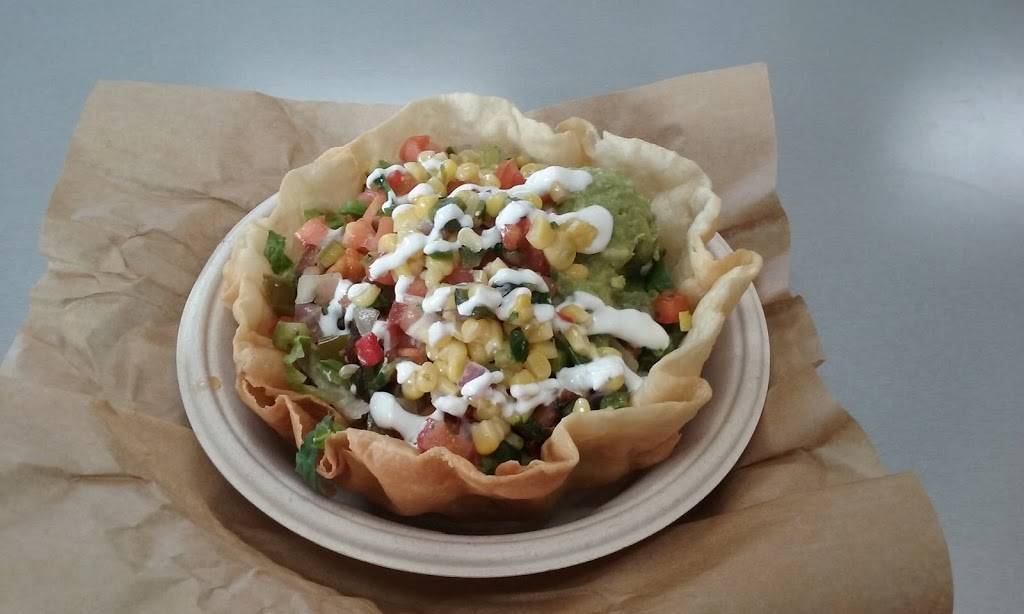 QDOBA Mexican Eats | restaurant | 832 W Main St, Gaylord, MI 49735, USA | 9894482330 OR +1 989-448-2330