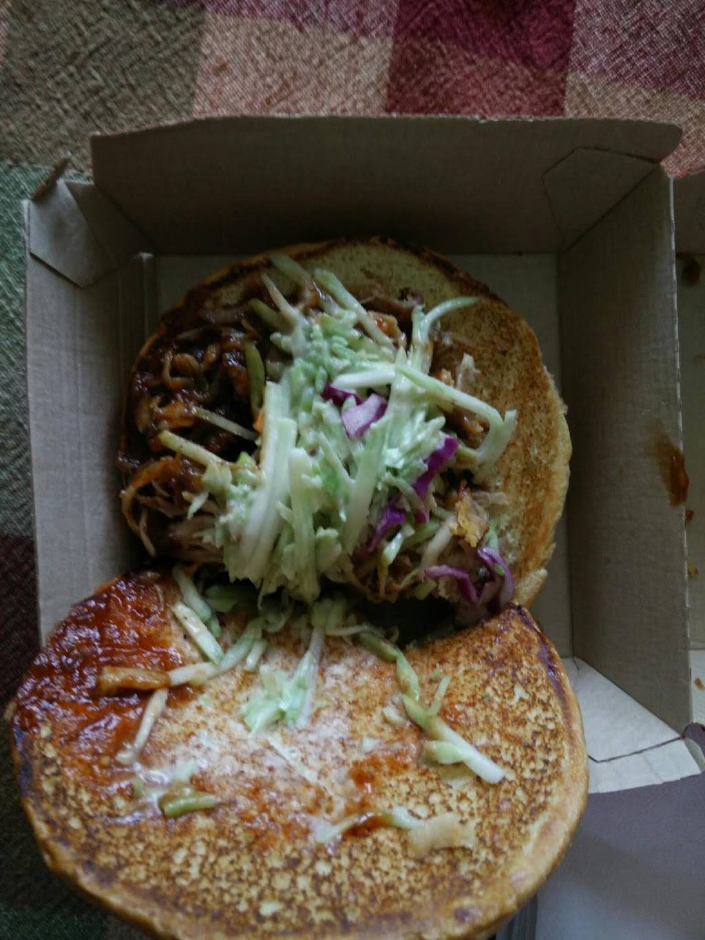 Wendys | restaurant | 28 Airport Square, North Wales, PA 19454, USA | 2153629559 OR +1 215-362-9559