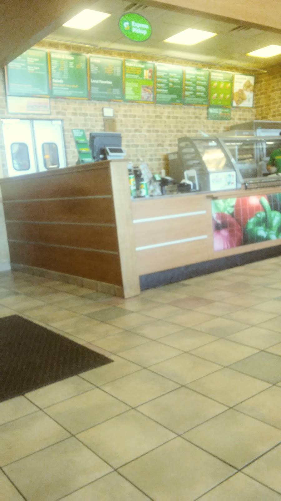 Subway Restaurants | restaurant | Northgate Shopping Center, 9300 N Lamar Blvd Suite B, Austin, TX 78753, USA | 5128362322 OR +1 512-836-2322