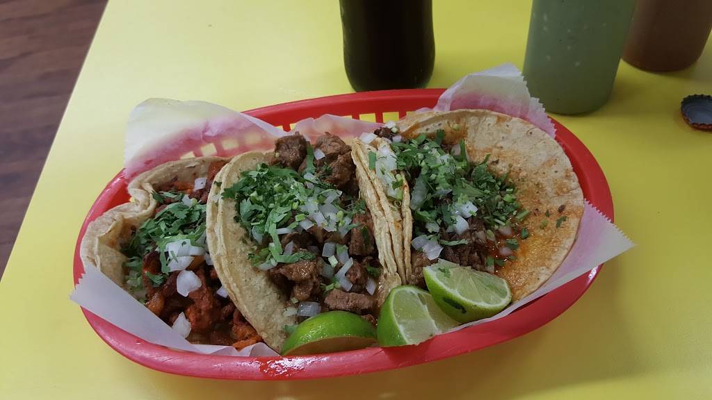 La Rosita | restaurant | 8730 Westport Rd, Louisville, KY 40242, USA | 5026184588 OR +1 502-618-4588