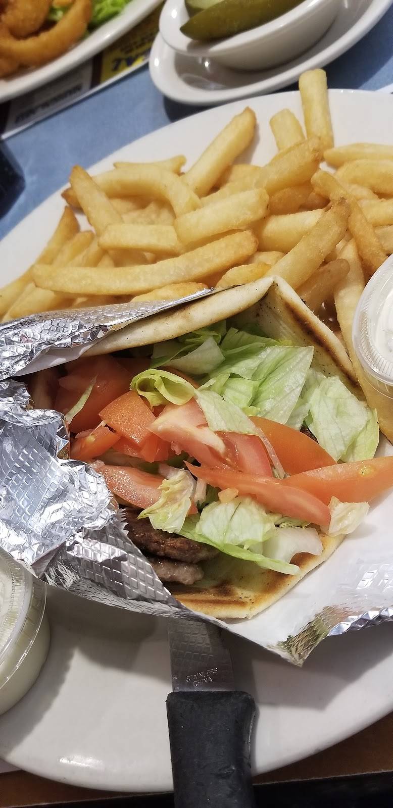 Forum Diner | restaurant | 315 W E Main St, Bay Shore, NY 11706, USA | 6316664455 OR +1 631-666-4455