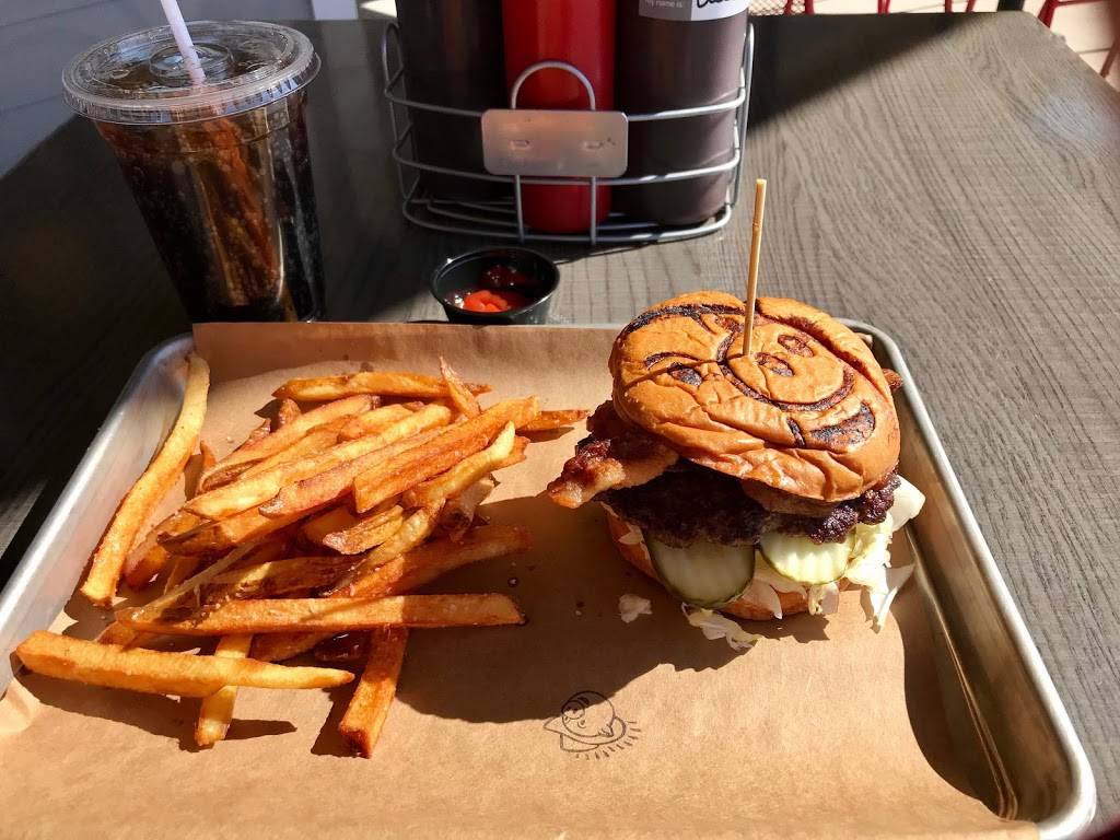 Dukes BBQ Shack | restaurant | 100 Ash St, Wentzville, MO 63385, USA | 6368569227 OR +1 636-856-9227