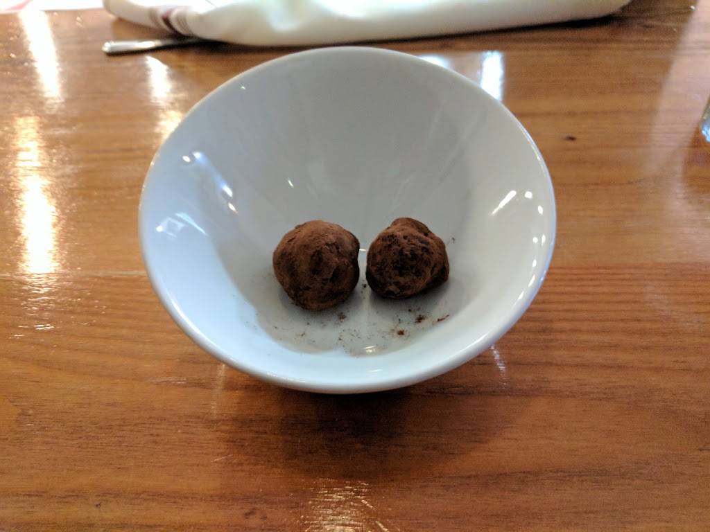 Amilinda | restaurant | 315 E Wisconsin Ave, Milwaukee, WI 53202, USA | 4143693683 OR +1 414-369-3683