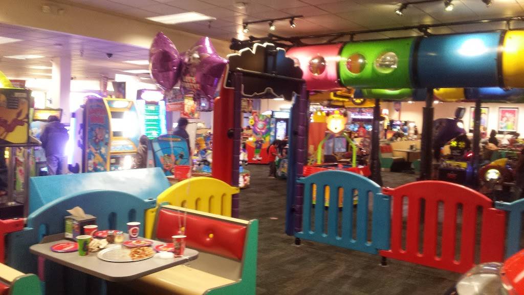 Chuck E. Cheese | restaurant | 3117 W Shaw Ave Ste. 107, Fresno, CA 93711, USA | 5592296200 OR +1 559-229-6200