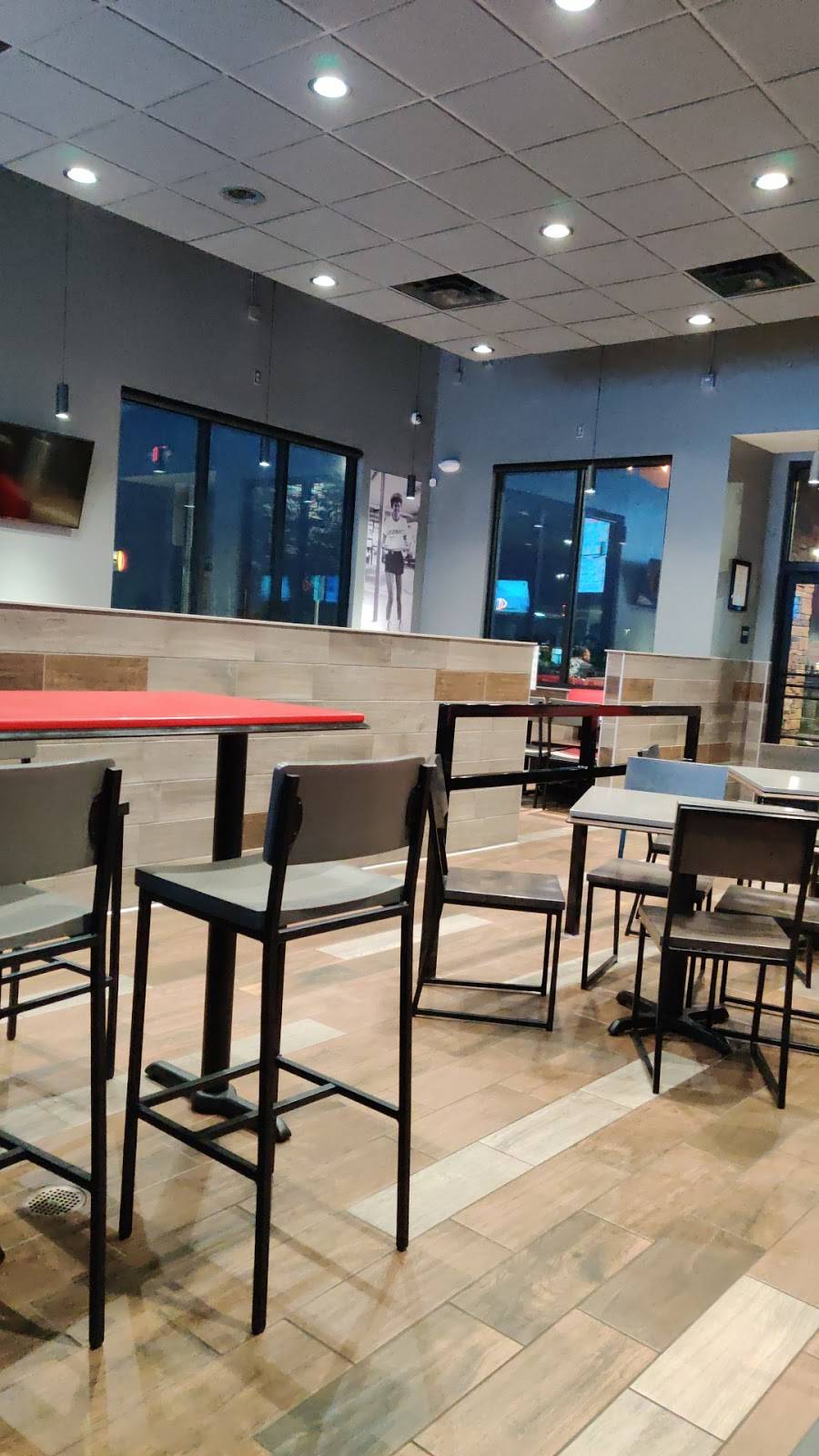 Sonic Drive-In | restaurant | 1060 W Renaissance Pkwy, Rialto, CA 92376, USA | 9093208614 OR +1 909-320-8614