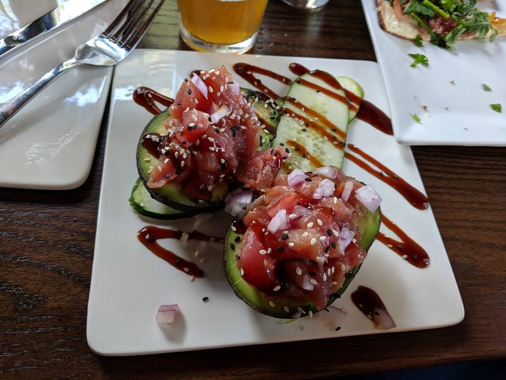 Emmets Social Table | restaurant | 401 E South Main St, Waxhaw, NC 28173, USA | 7042337813 OR +1 704-233-7813