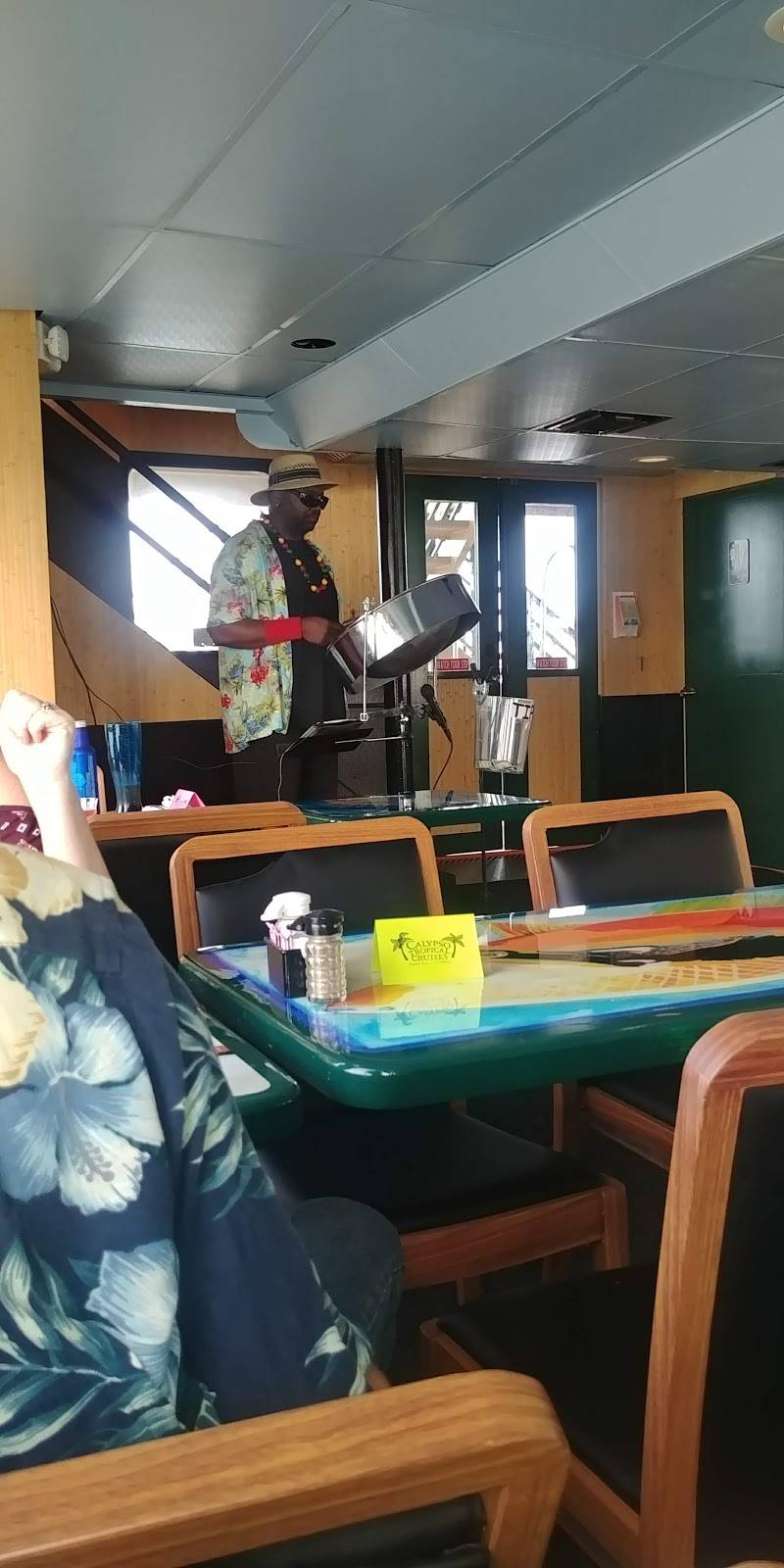 Calypso Breeze | restaurant | 177 Boardwalk Pl E, Madeira Beach, FL 33708, USA | 7274613113 OR +1 727-461-3113