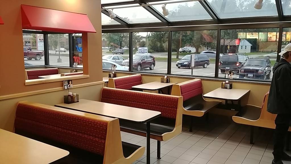 Dairy Queen Grill & Chill | restaurant | 3701 W Old Shakopee Rd Ste 50, Bloomington, MN 55431, USA | 9528844777 OR +1 952-884-4777