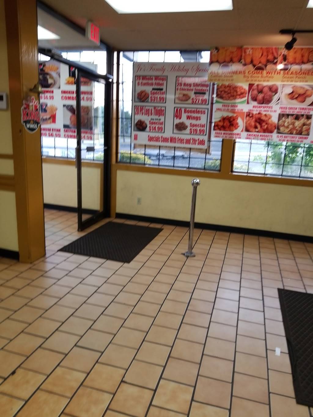 Jrs Fish&Chicken | restaurant | 2200 Frayser Blvd, Memphis, TN 38127, USA | 9013082650 OR +1 901-308-2650