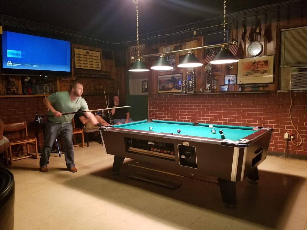 Charbels Sports Grill | restaurant | 912 E Main St, Salem, VA 24153, USA | 5403871190 OR +1 540-387-1190