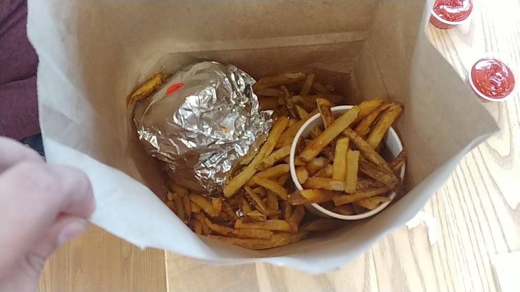 Five Guys | restaurant | 808 W Oglethorpe Hwy, Hinesville, GA 31313, USA | 9124634912 OR +1 912-463-4912