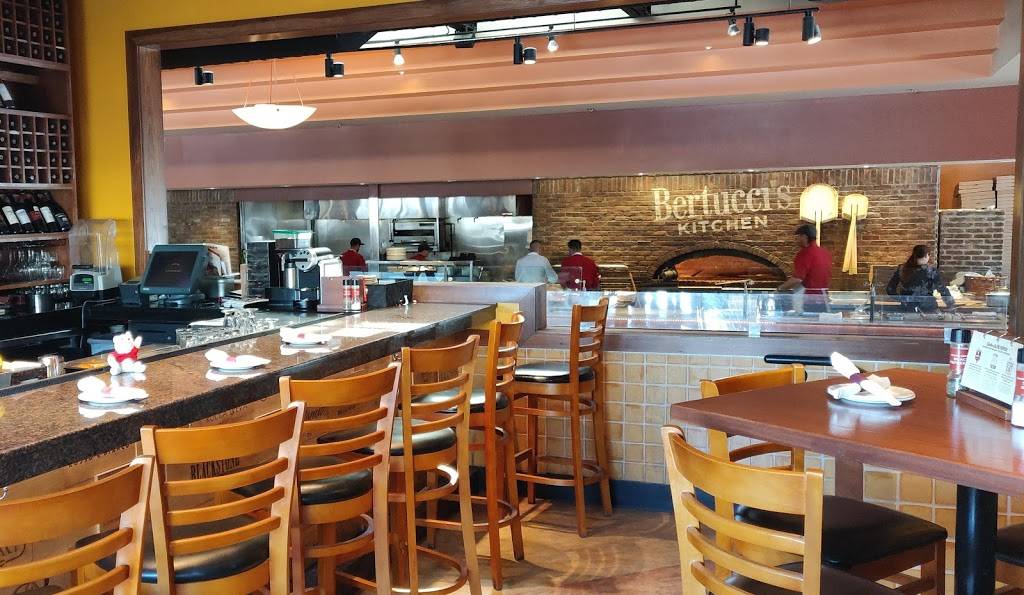Bertuccis Italian Restaurant | restaurant | 406 Amherst St, Nashua, NH 03063, USA | 6035957244 OR +1 603-595-7244