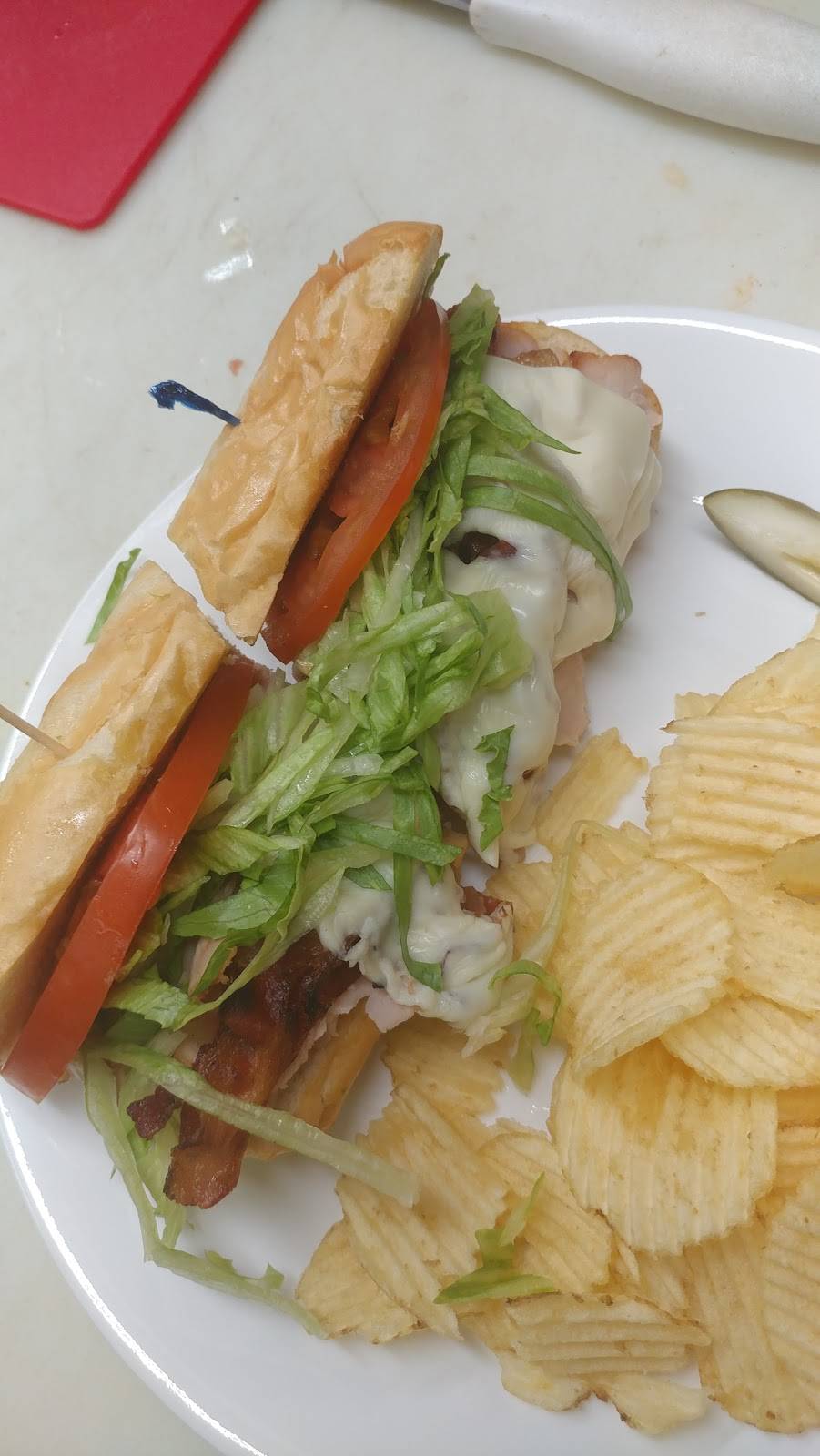 Jodis Tangled Antler | restaurant | 15015 US-31, Beulah, MI 49617, USA | 2313252480 OR +1 231-325-2480