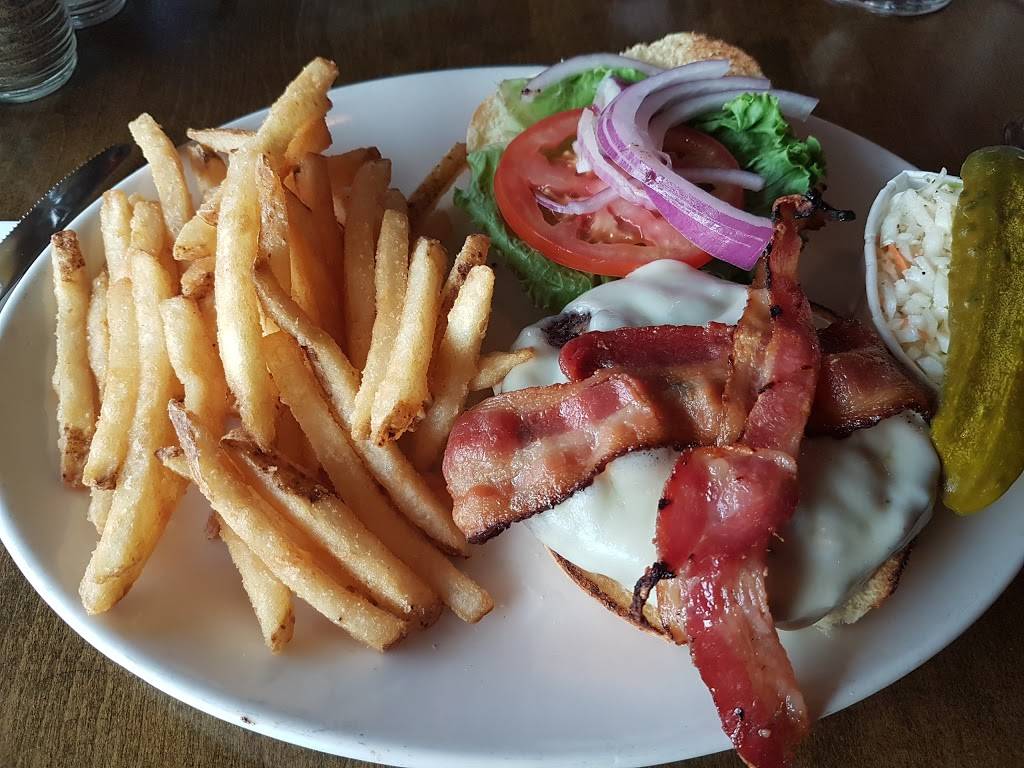 Restaurant La Station | restaurant | 611 Boulevard Saint-Joseph, Gatineau, QC J8Y 4A6, Canada | 8197773333 OR +1 819-777-3333