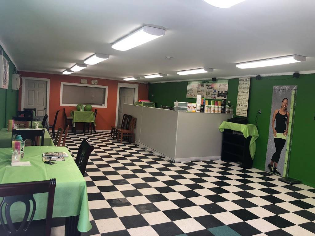 Herbalife Copiague Nutrition Center | restaurant | 622 Oak St, Copiague, NY 11726, USA | 5164764193 OR +1 516-476-4193