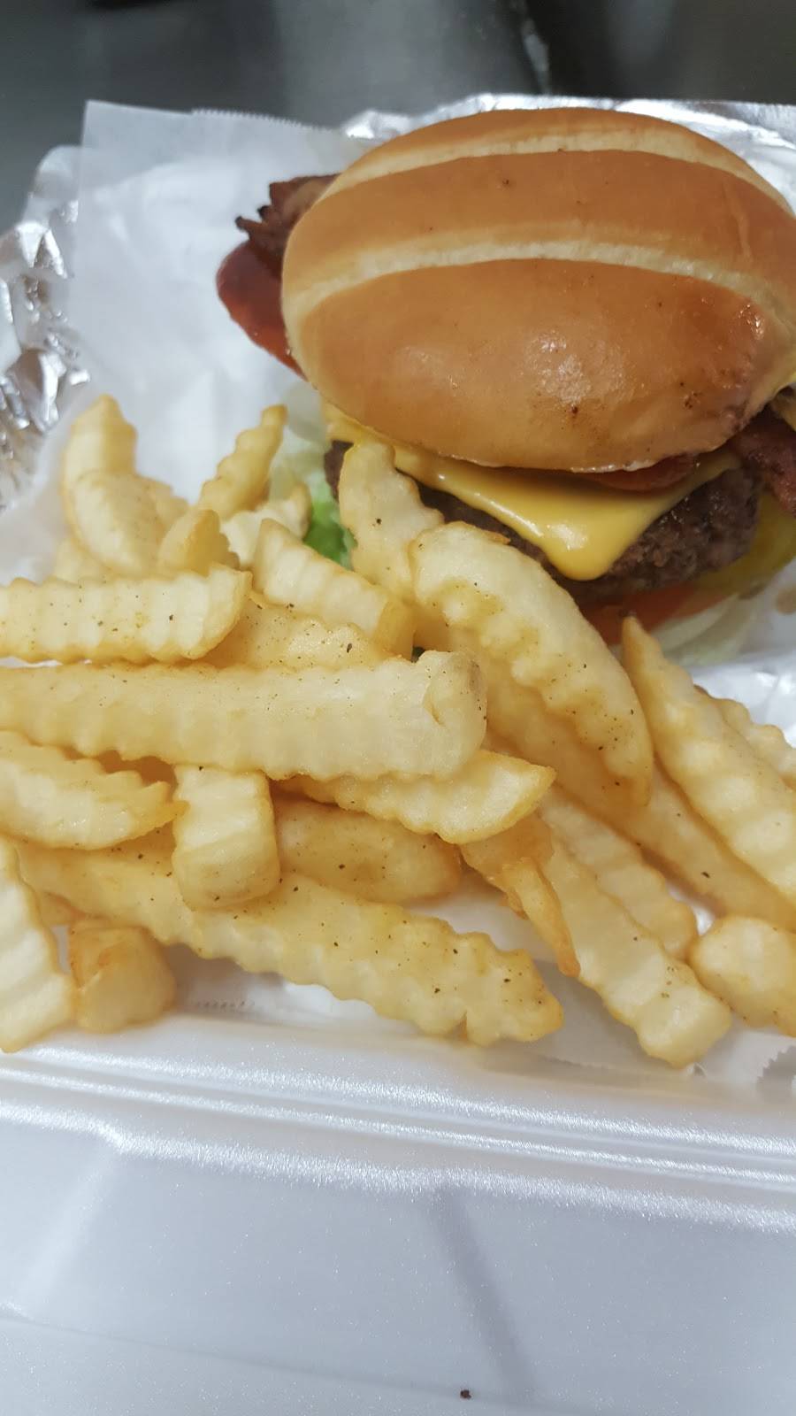 Dolls Kitchen | restaurant | 4795 E McKinley Ave, Fresno, CA 93721, USA | 5594128636 OR +1 559-412-8636