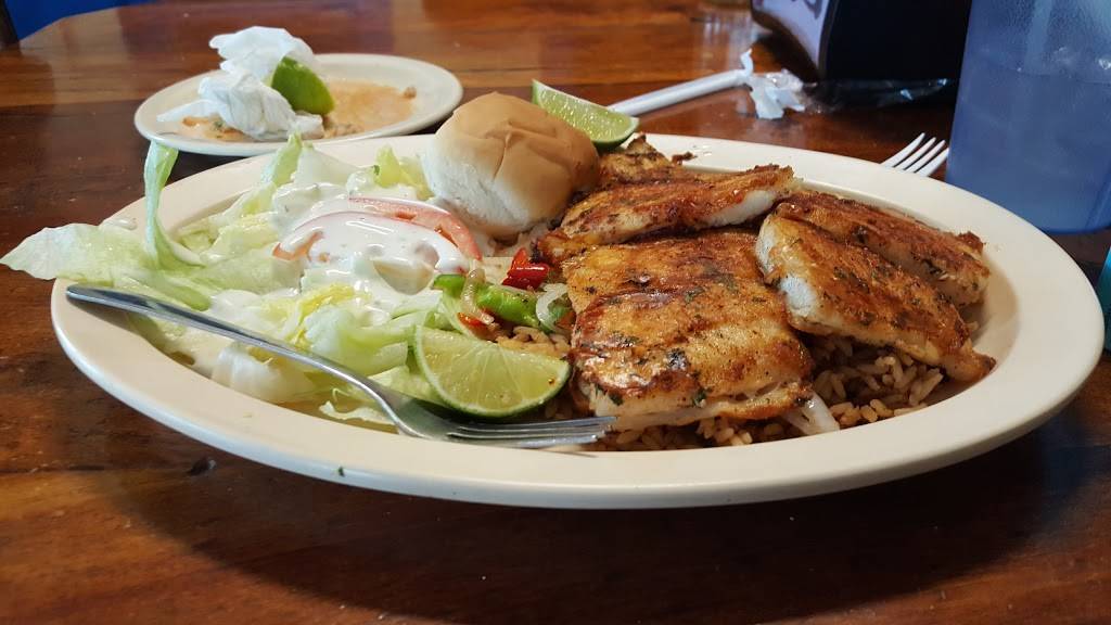 El Sinaloense Seafood & Bar | restaurant | 1711 Garth Rd, Baytown, TX 77520, USA | 8329264026 OR +1 832-926-4026