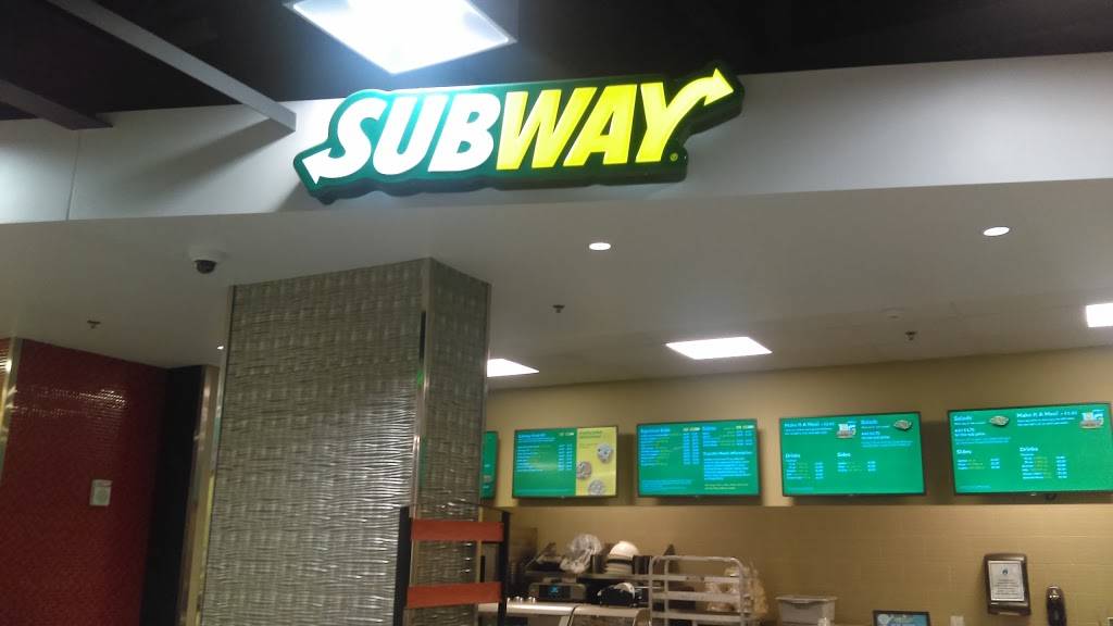 Subway | meal takeaway | 312 Meadow Brook Rd, Rochester, MI 48309, USA | 2483704379 OR +1 248-370-4379