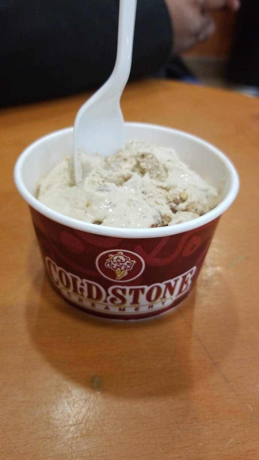 Cold Stone Creamery | bakery | 15714 Cross Bay Blvd, Howard Beach, NY 11414, USA | 7188436977 OR +1 718-843-6977