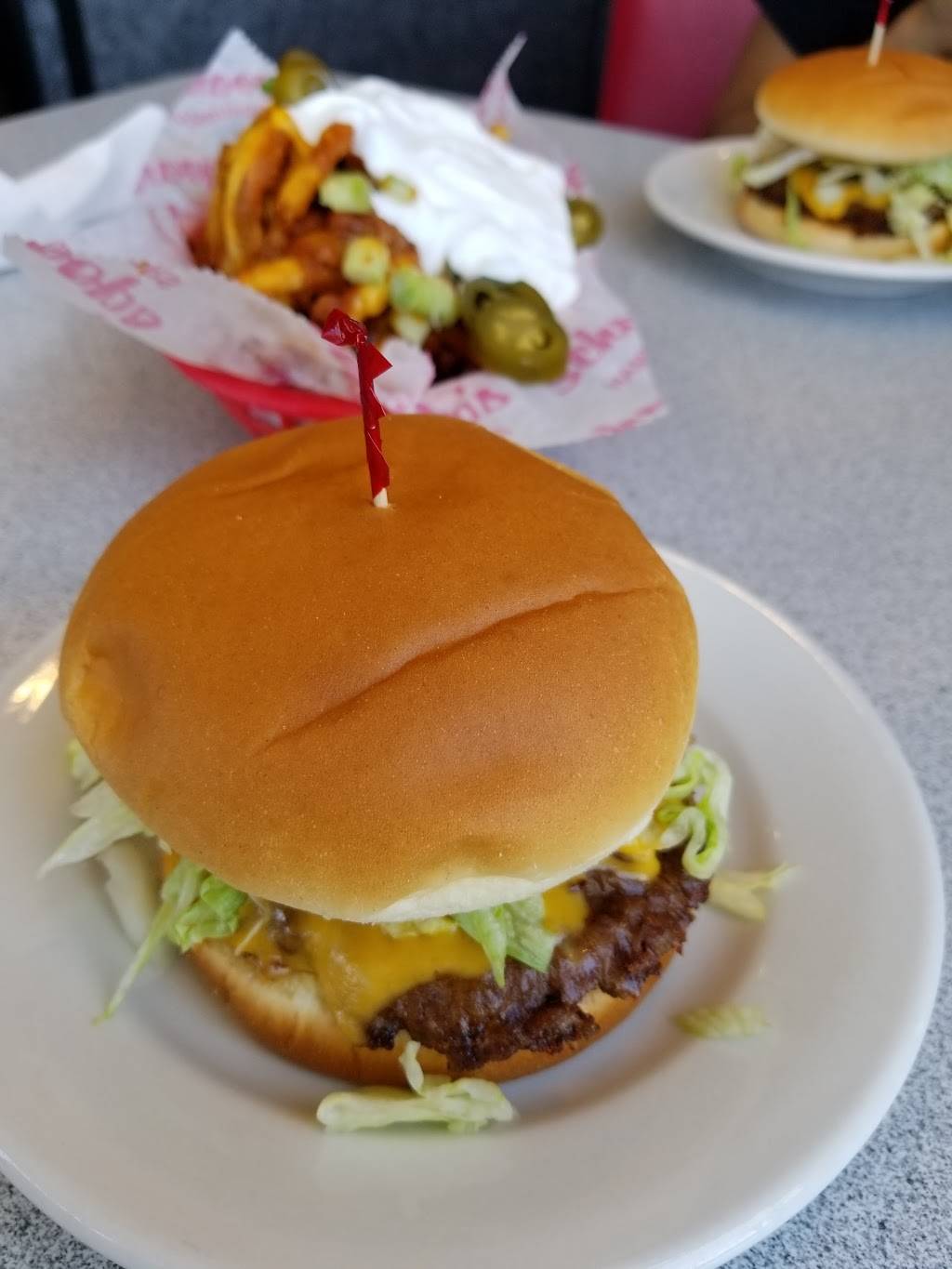 Schoops Hamburgers | restaurant | 5701 W Monee Manhattan Rd #101, Monee, IL 60449, USA | 7085346000 OR +1 708-534-6000