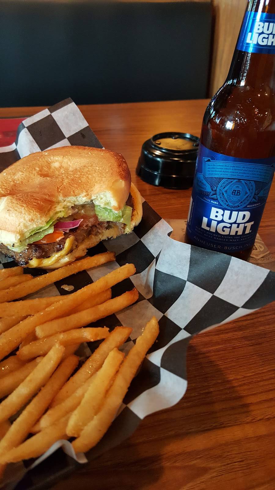 Henry Hudsons Grill | restaurant | 6920 W Hefner Rd, Oklahoma City, OK 73162, USA | 4057202177 OR +1 405-720-2177